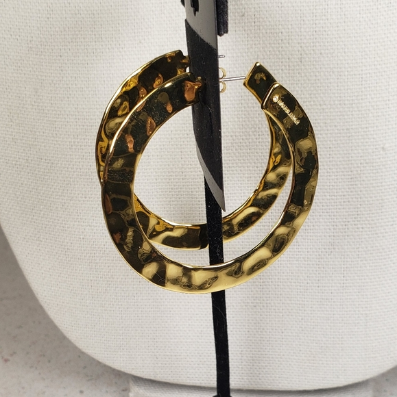 BAUBLEBAR MILA Signed Gold Tone Hammered Hoop Earrings - Picture 4 of 10